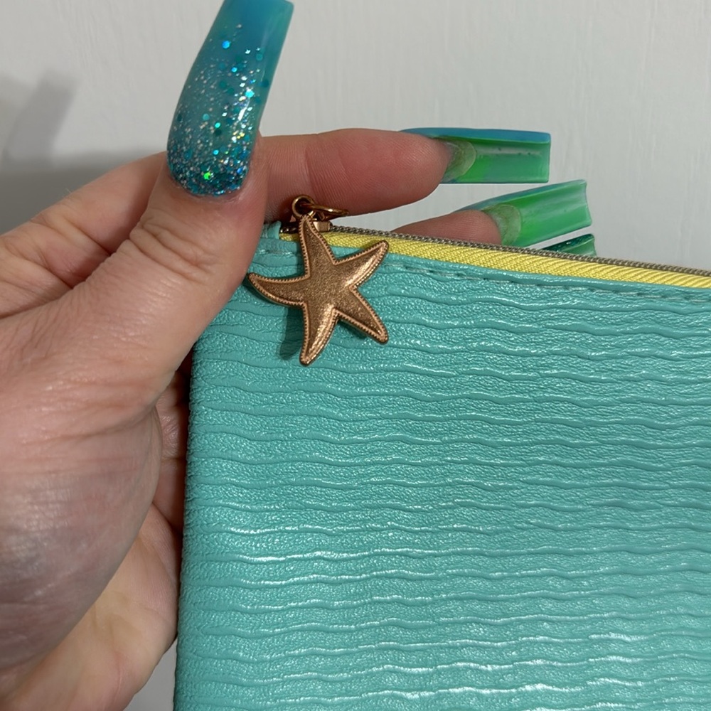 Small makeup bag bundle - Picture 10 of 11